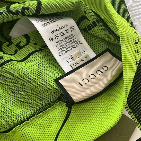 Gucci Authentic Matching set Leggings plus top. Both small. Never worn with tags - Picture 4 of 6